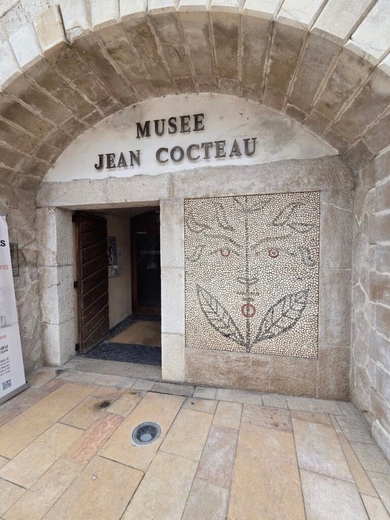 Entrée du musée Jean Cocteau de Menton,dans le centre ville, proche de la mer.
